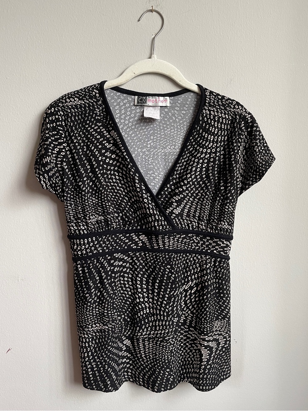 Vintage Y2K V-Neck Top with Black & White Dots + Swirl Pattern - Nursing Top